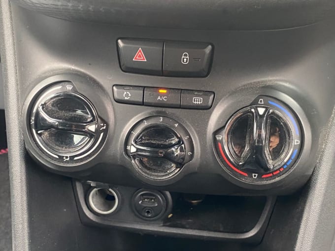 2025 Peugeot 208