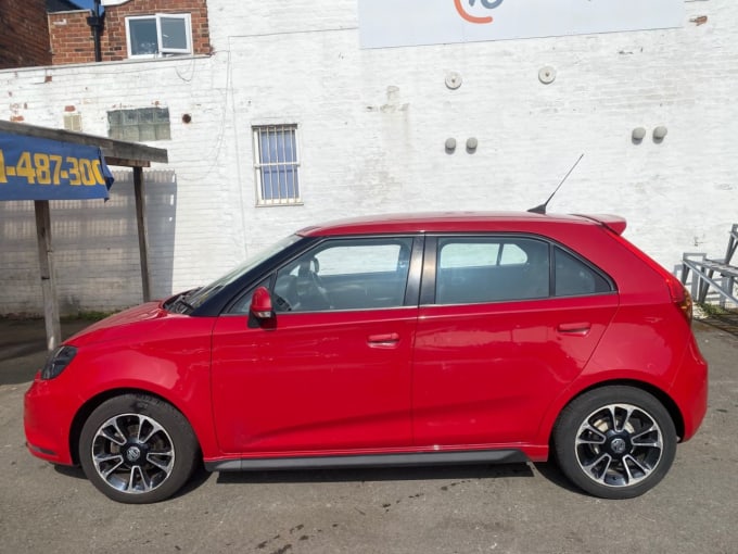 2025 Mg Mg3