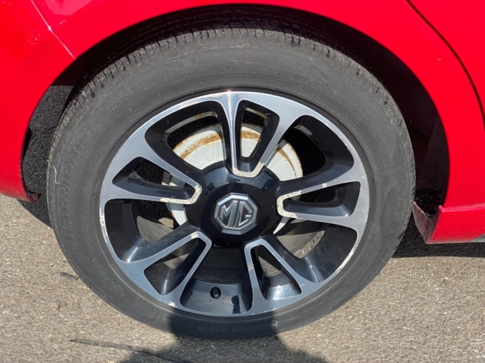 2025 Mg Mg3
