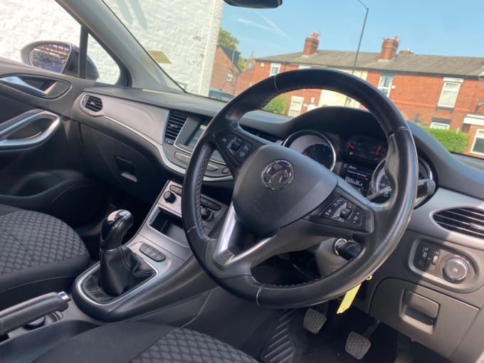 2025 Vauxhall Astra
