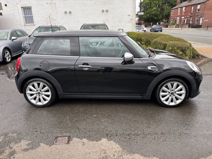 2025 Mini Hatch