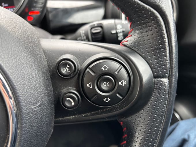 2025 Mini Hatch