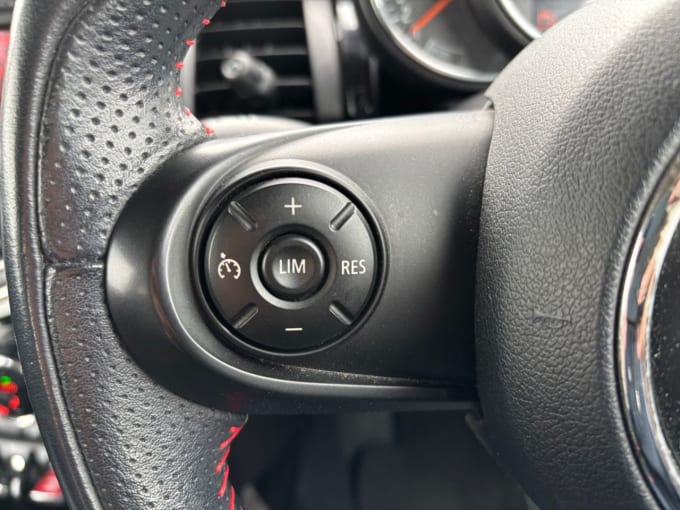 2025 Mini Hatch