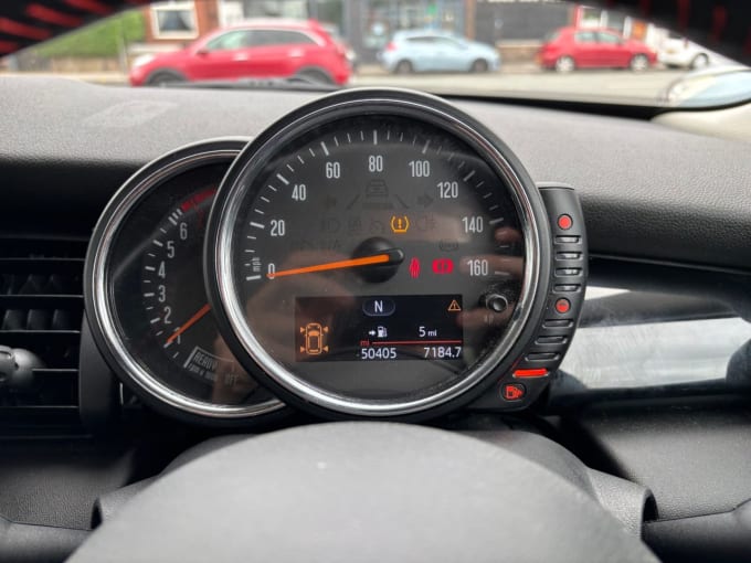 2025 Mini Hatch