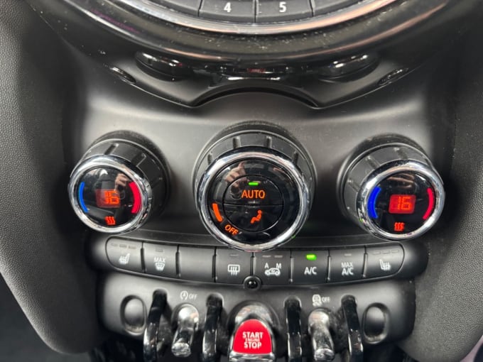 2025 Mini Hatch