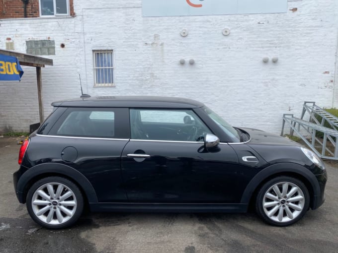 2025 Mini Hatch