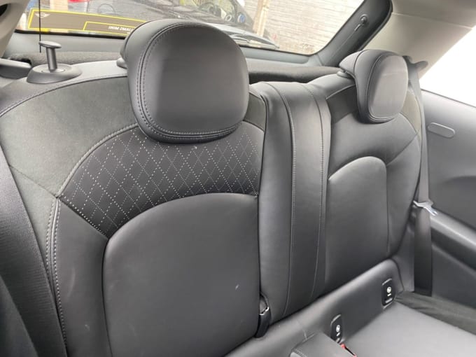 2025 Mini Hatch