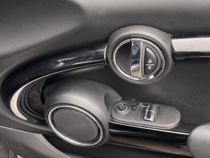 2025 Mini Hatch