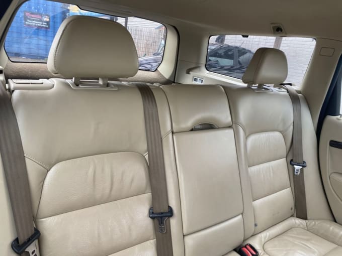 2025 Volvo V70