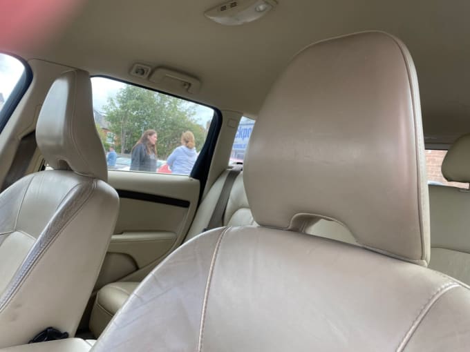 2025 Volvo V70
