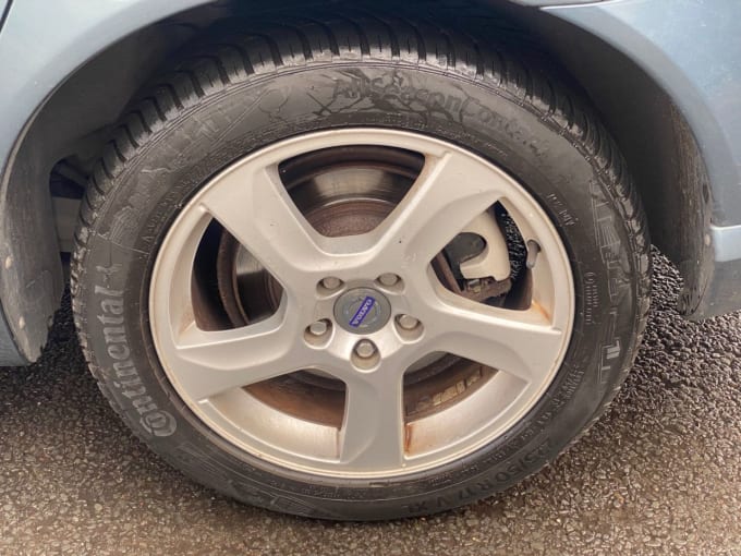 2025 Volvo V70