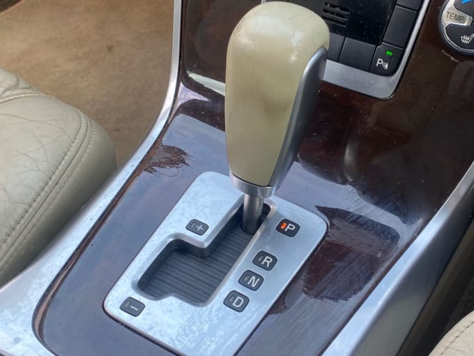 2025 Volvo V70