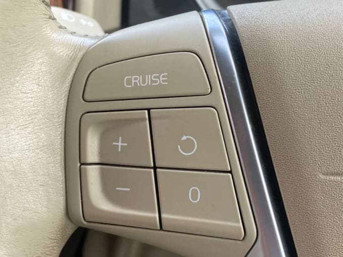 2025 Volvo V70