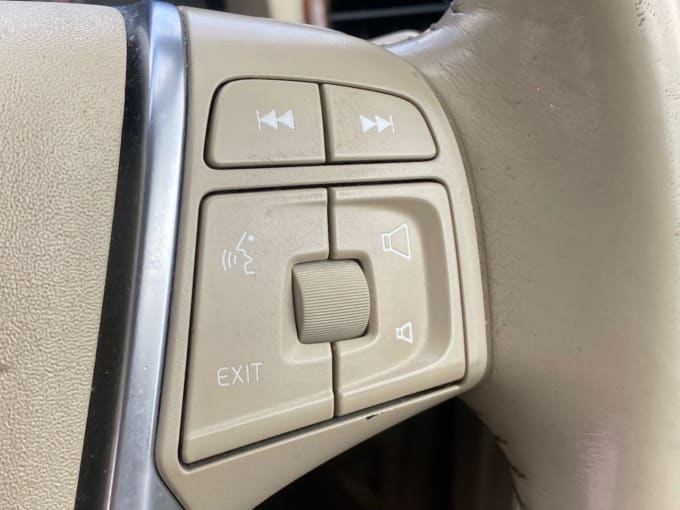 2025 Volvo V70