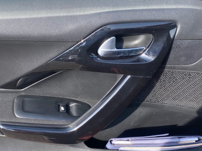 2025 Peugeot 208