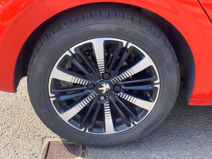 2025 Peugeot 208
