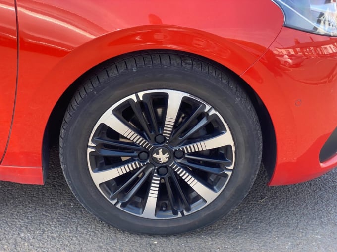2025 Peugeot 208