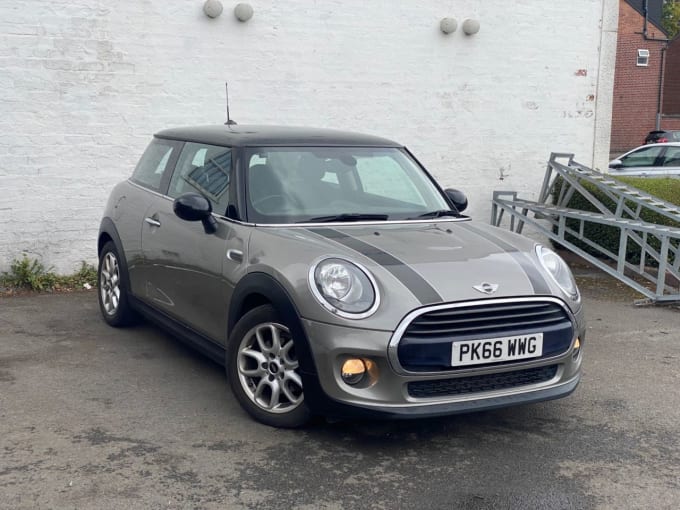 2025 Mini Hatch