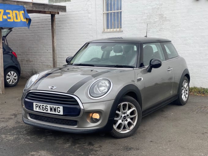 2025 Mini Hatch