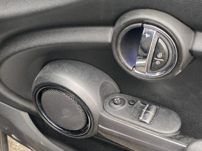 2025 Mini Hatch