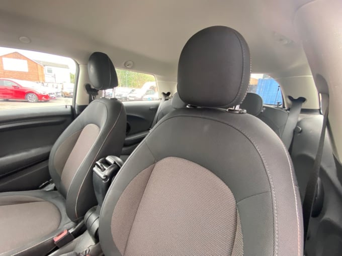 2025 Mini Hatch