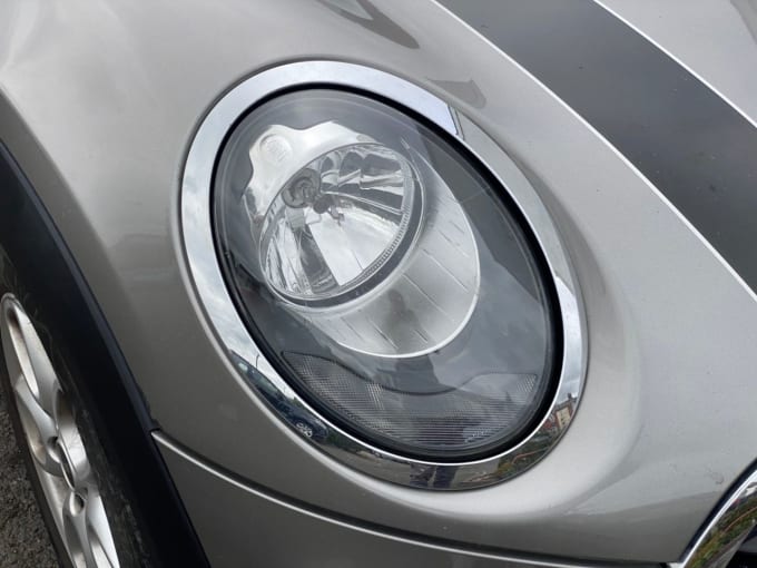 2025 Mini Hatch