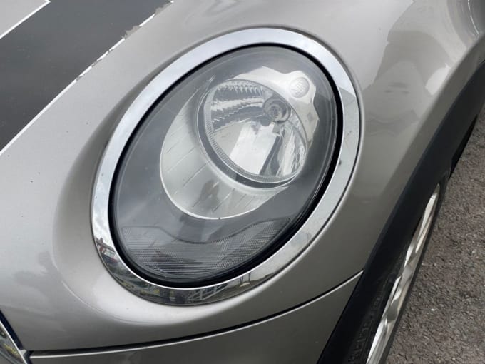 2025 Mini Hatch