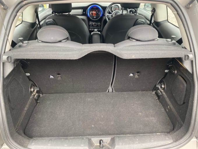 2025 Mini Hatch
