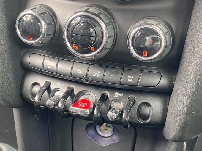 2025 Mini Hatch