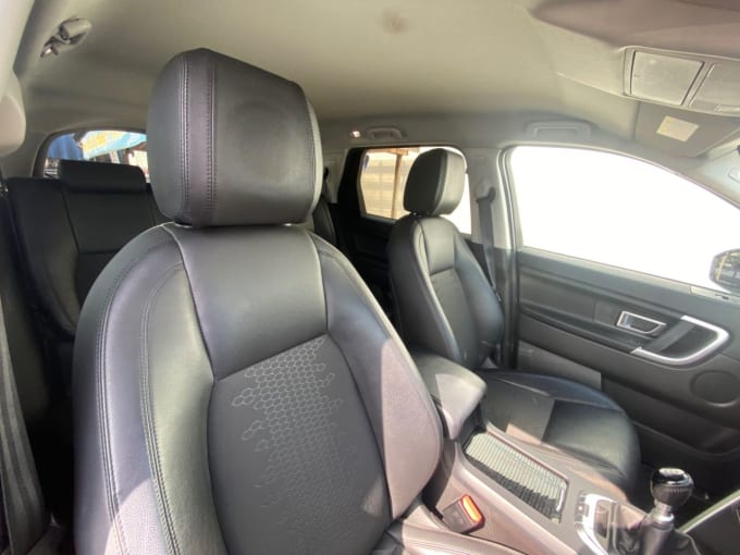 2025 Land Rover Discovery Sport
