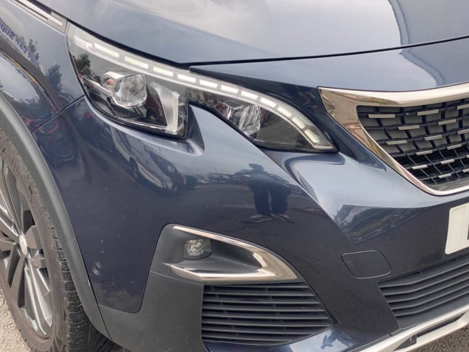 2025 Peugeot 5008