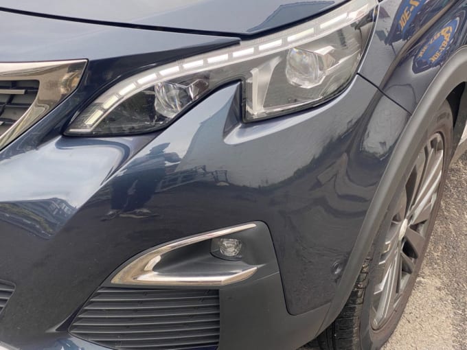 2025 Peugeot 5008