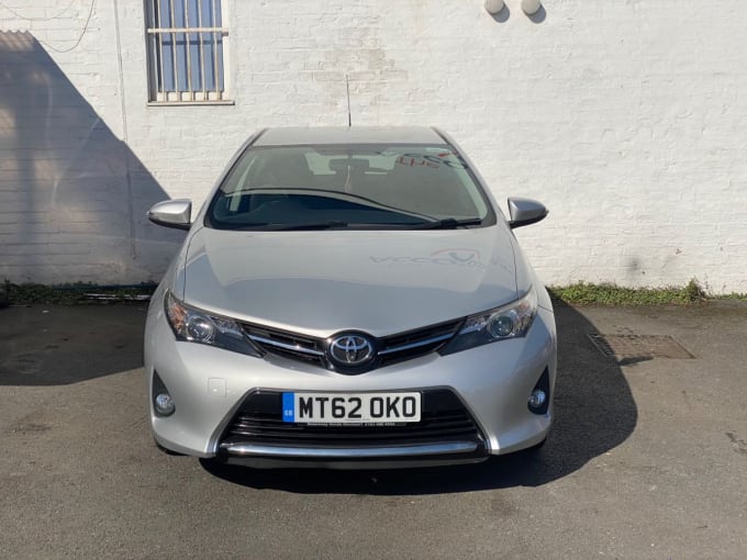 2012 Toyota Auris