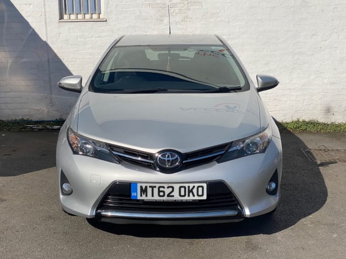 2012 Toyota Auris