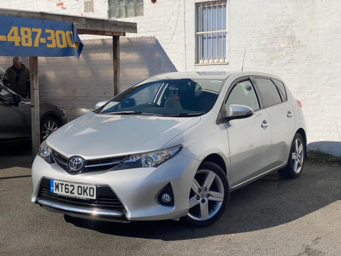 2012 Toyota Auris