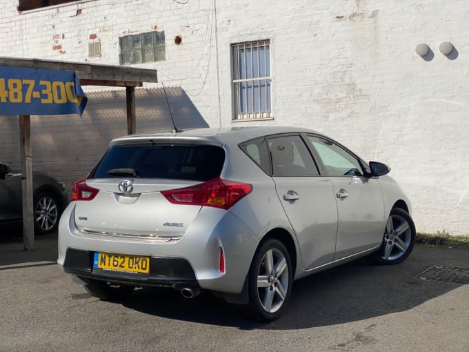 2012 Toyota Auris