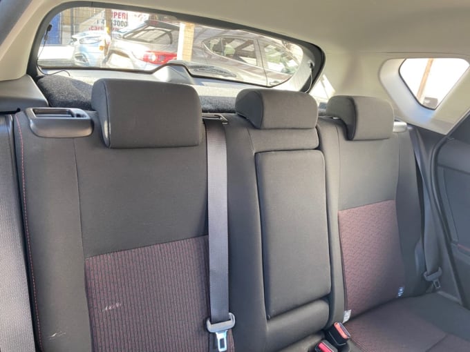 2012 Toyota Auris