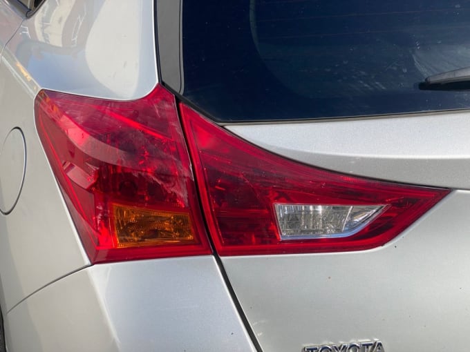 2012 Toyota Auris