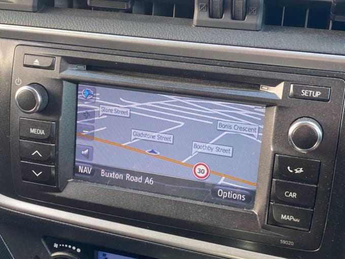 2012 Toyota Auris