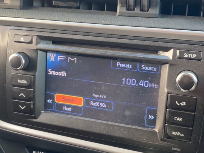 2012 Toyota Auris