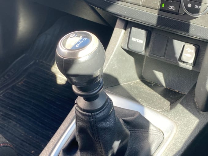 2012 Toyota Auris