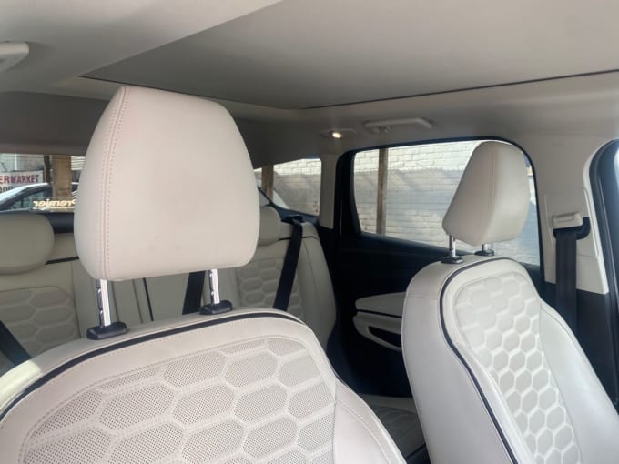 2025 Ford Kuga