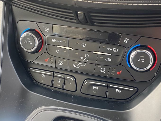 2025 Ford Kuga