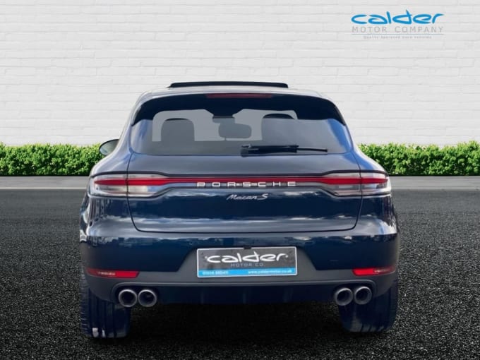 2025 Porsche Macan