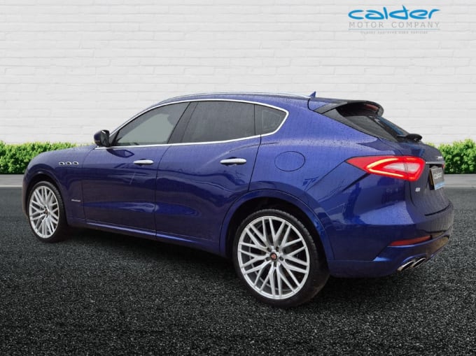 2025 Maserati Levante