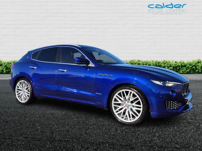 2025 Maserati Levante