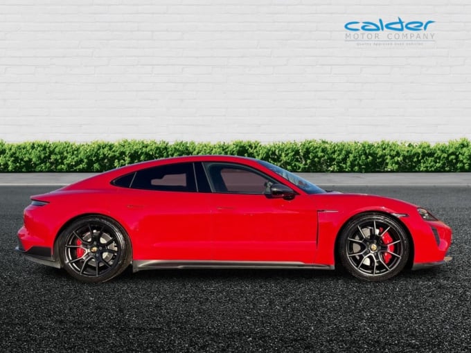 2025 Porsche Taycan