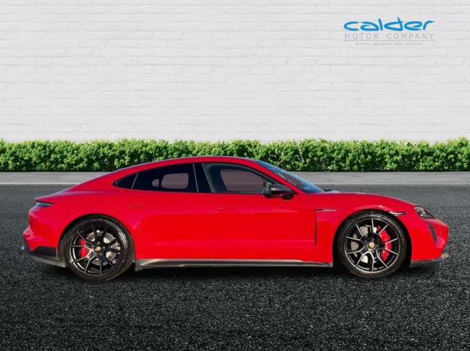 2025 Porsche Taycan