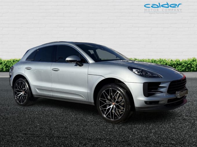 2025 Porsche Macan