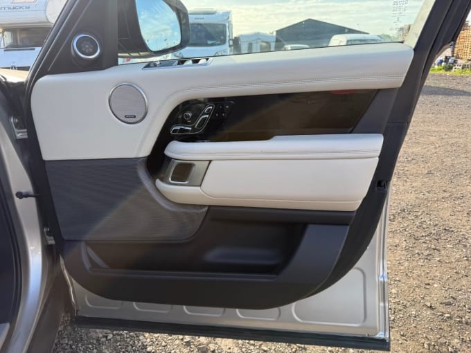 2025 Land Rover Range Rover